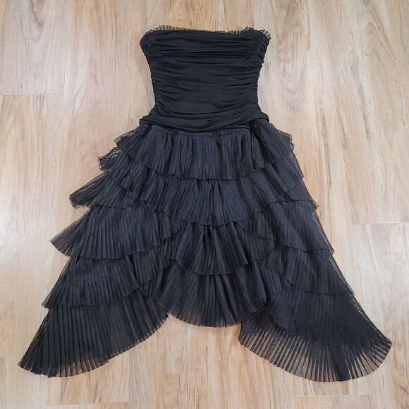 🔸️BCBGMaxazria Black Strapless Tiered Ruffled Dress Small - Picture 1 of 16